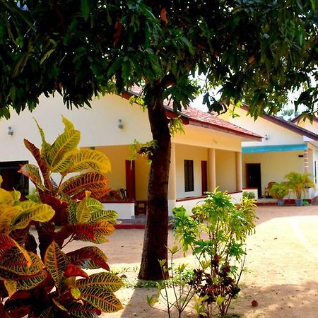 Yaswi Guest House Passikudah Extérieur photo