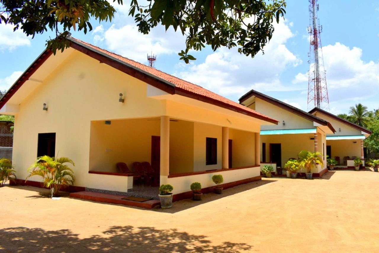 Yaswi Guest House Passikudah Extérieur photo