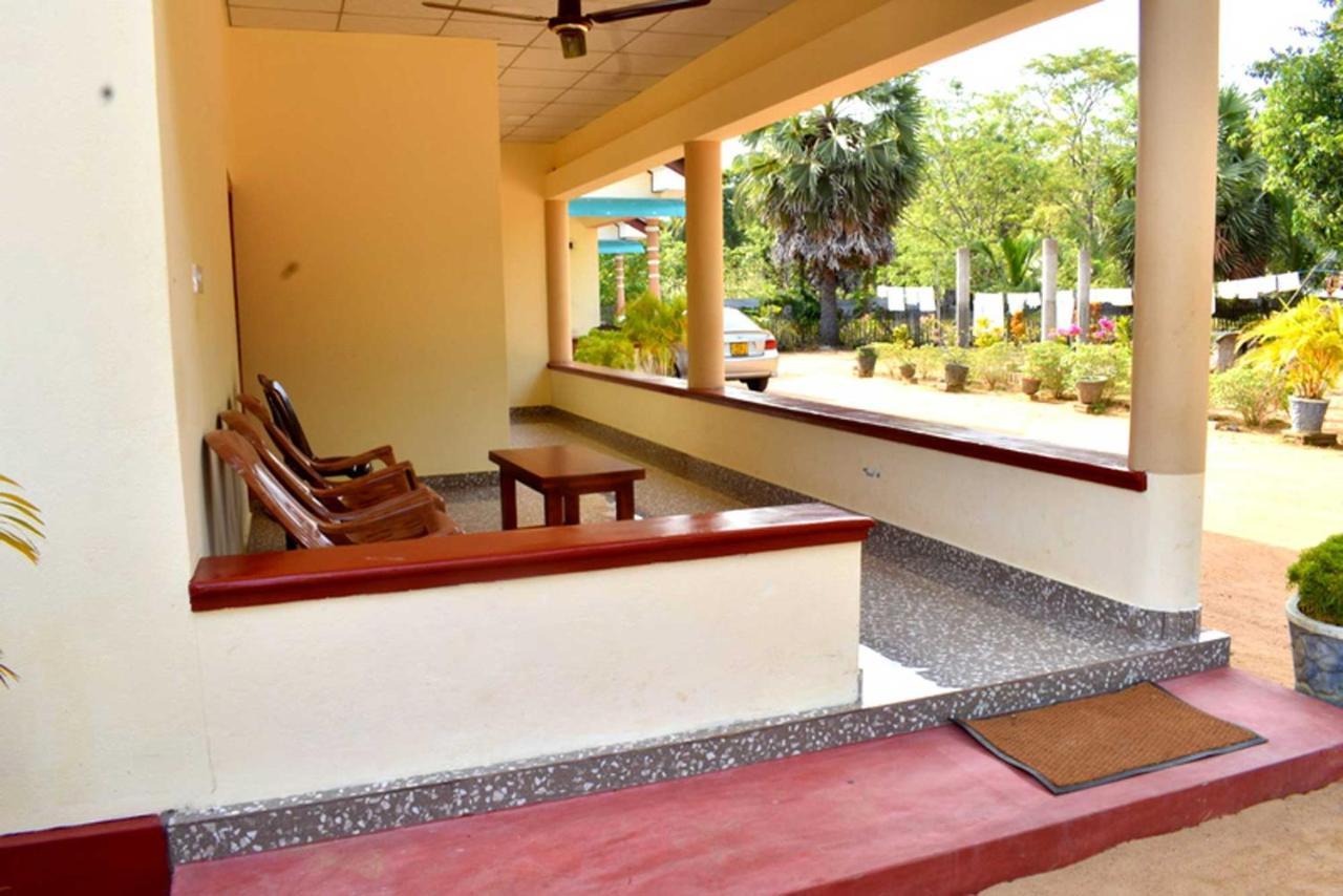 Yaswi Guest House Passikudah Extérieur photo
