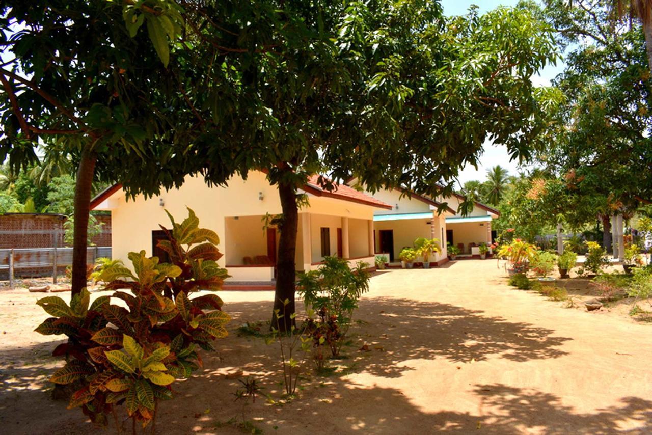 Yaswi Guest House Passikudah Extérieur photo