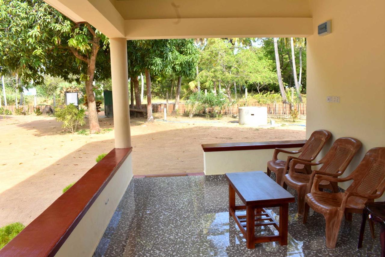 Yaswi Guest House Passikudah Extérieur photo
